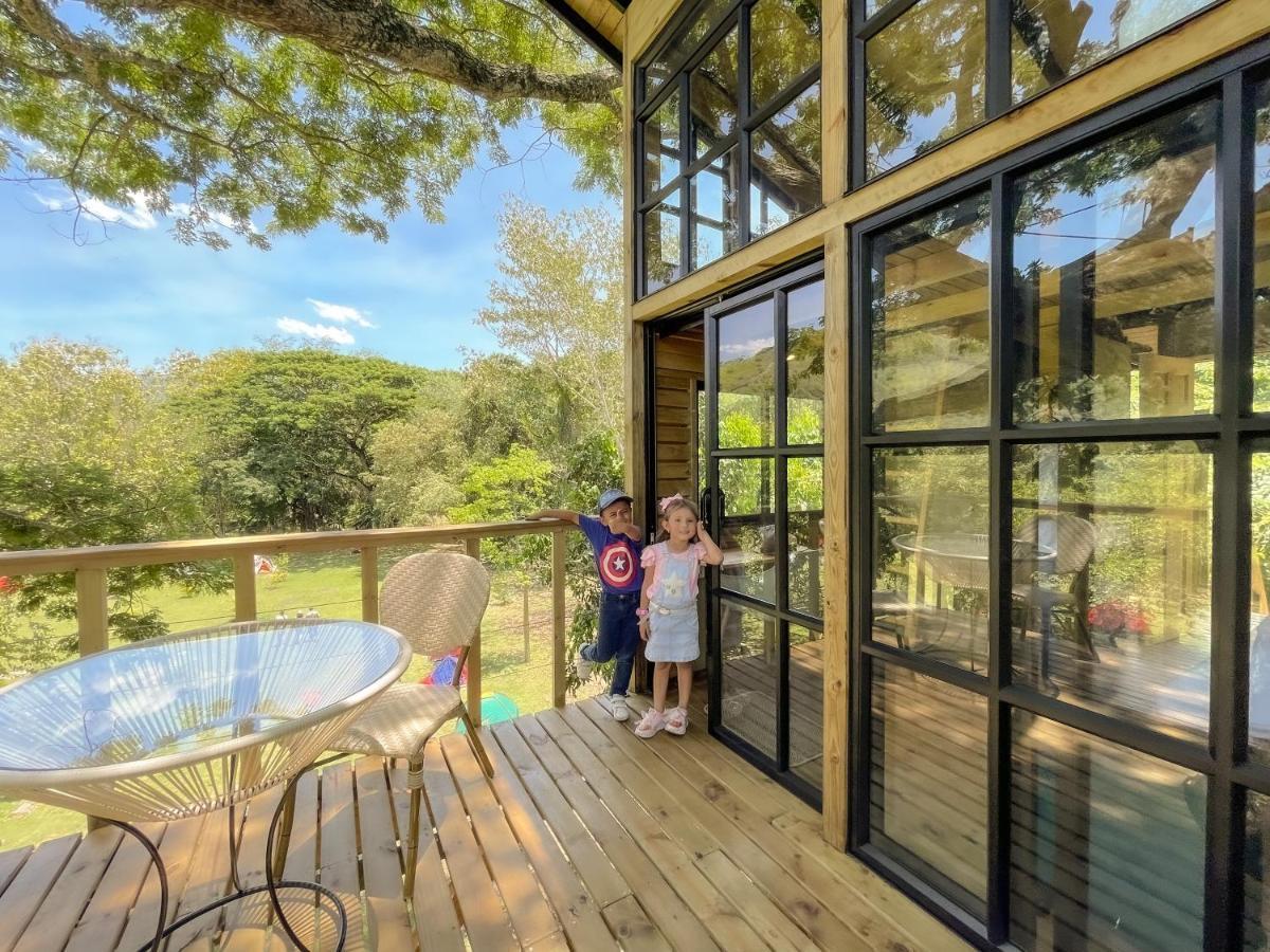 Casa En El Arbol Villa Utica Eksteriør billede